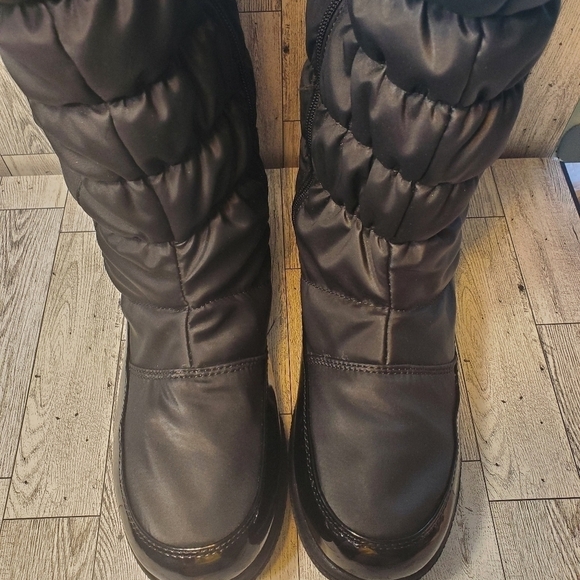 NEW WOMEN WATERPROOF Brand BLACK FAUX FUR LINING ZIP UP BOOTS 10M - Picture 2 of 11